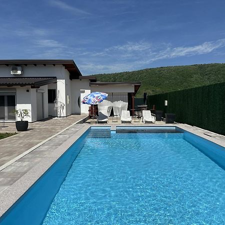 Bihać Holiday Home Emma מראה חיצוני תמונה
