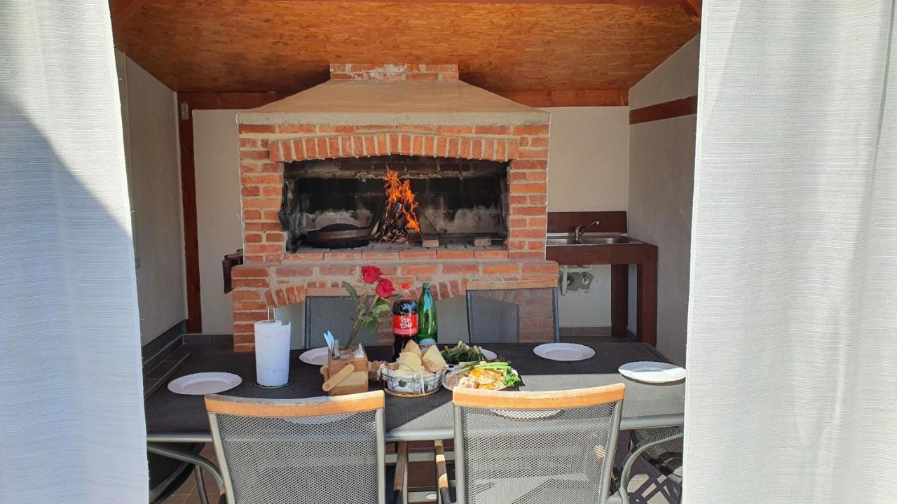 Bihać Holiday Home Emma מראה חיצוני תמונה